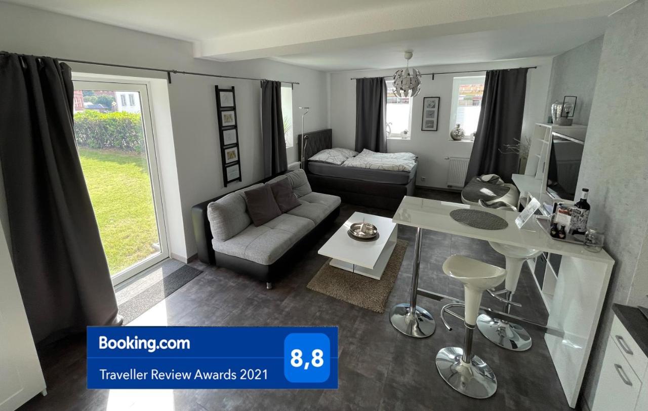 W1 - Kontaktloser 24H Check In, W-Lan, Netflix, Parkplatz, Kueche, Boxspring-Bett Bückeburg Extérieur photo